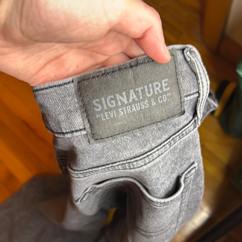 Signature Gray Straight Jeans Versatile Style - Picture 6 of 6